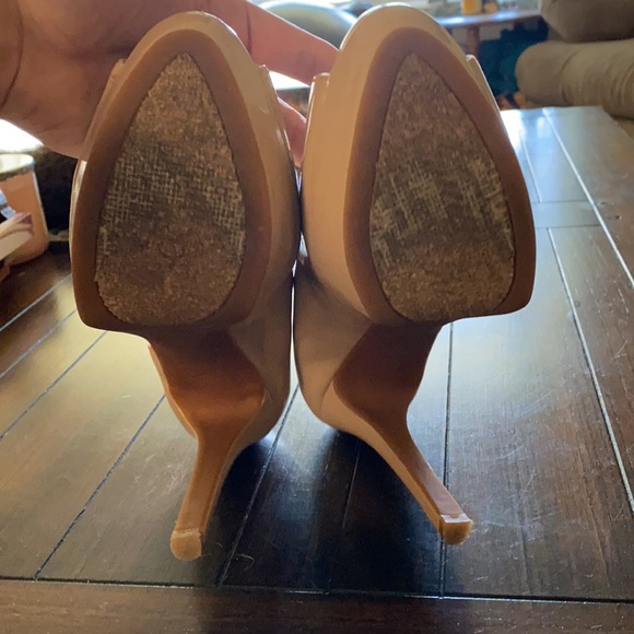 Gianni Bini Peep Toe Pumps - Picture 3 of 4